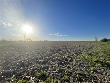 Działka 1615 m² pod dom w spokojnej okolicy z mediami działka Lubień