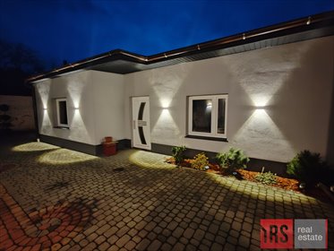 Przestronny dom 240 m² z możliwością adaptacji na biuro lub dwie niezależne jednostki dom Turek, Armii Krajowej