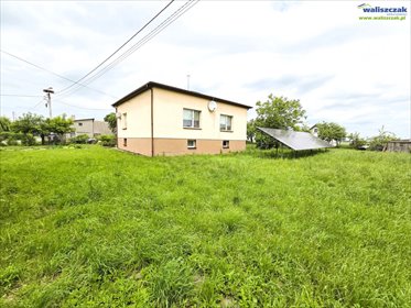 Przestronny dom 110 m² z dużą działką, garażem i ekologią dom Mzurki