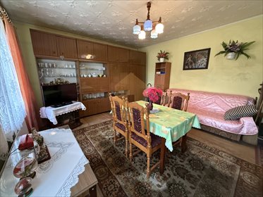 Do sprzedania przestronne 56 m² mieszkanie na parterze kamienicy w Świebodzicach mieszkanie Świebodzice