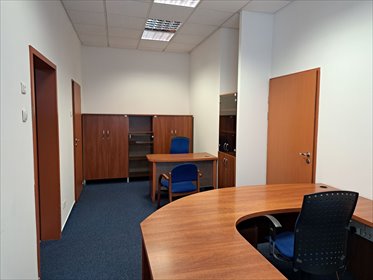 Przestronne biuro i magazyn w Łodzi-Widzewie, 880 m² lokal użytkowy Łódź, Widzew, Al. Piłsudskiego Józefa