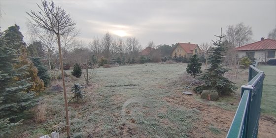 Na sprzedaż działka 10 arów z widokiem na jezioro w Karninie działka Karnin