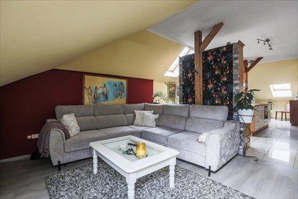 Przestronny dom z 8 pokojami, garażem i piwnicą dom Górzyca, Wolności