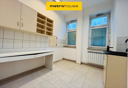 Lokal usługowy 23,74 m² z parkingiem - gotowy do działalności lokal użytkowy Krosno