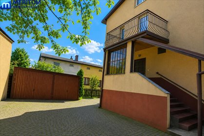 Dom z dużym potencjałem inwestycyjnym i własną aranżacją dom Żyrardów