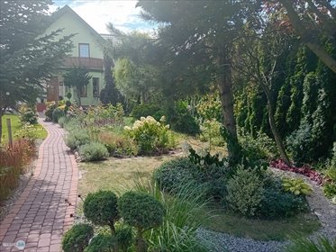 Urokliwy dom z ogrodem, plażą i garażem w Broninie dom Busko Zdrój, Bronina, Busko Zdrój