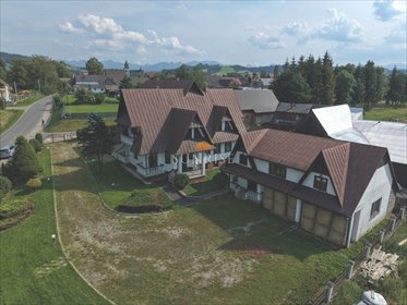Zapraszam do obejrzenia willi 1825 m² z basenem i potencjałem inwestycyjnym dom Ciche