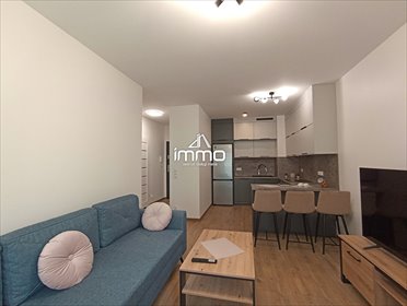 Na wynajem przestronne mieszkanie 39,6 m² z windą i miejscem parkingowym mieszkanie Oleśnica, Kopernika