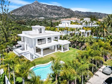 Polecam luksusową willę 453 m² z basenem i widokami dom Las Lomas del Marbella Club, Las Lomas del Marbella Club