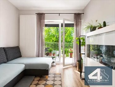 Sprzedam 3-pokojowe mieszkanie 56 m² z balkonem i widokiem na zieleń mieszkanie Kraków, Obozowa