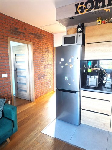 Sprzedam 3-pokojowe mieszkanie 56,6 m² z balkonem i poddaszem mieszkanie Rumia, Jachtowa