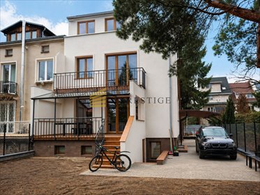 Przestronny dom 245 m² z tarasem i garażem na Mokotowie dom Warszawa, Mokotów, św. Bonifacego