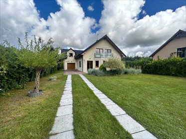 Zapraszam do obejrzenia domu 311 m² z niezależnymi apartamentami w Budzistowie dom Budzistowo, Stare Miasto