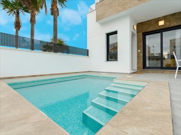 Do sprzedania nowoczesne wille 99 m² z basenem w Torrevieja dom Alicante, Costa Blanca