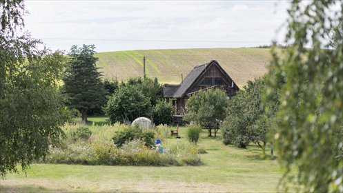 Urokliwy dom z tradycją i nowoczesnością, 131,5 m2 dom Półwieś