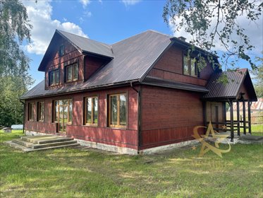 Na sprzedaż przestronna nieruchomość 350 m² w Krasnem z potencjałem lokal użytkowy Krasne
