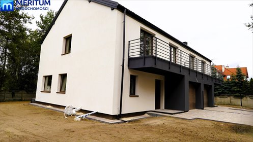 Nowoczesny bliźniak 143m2 z tarasem i pompą ciepła dom Osowiec