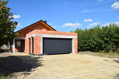 Zapraszam do obejrzenia nowoczesnego domu 165 m² z garażem i dużą działką dom Miedziana, Łowiecko
