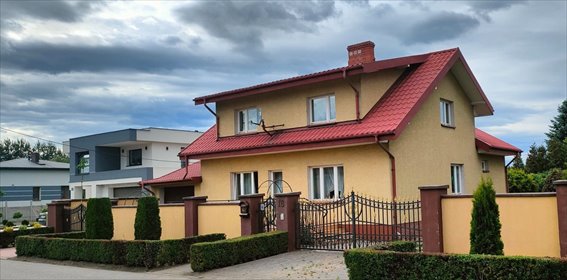 Przestronny dom 220 m² z ogrodem i garażem w centrum Terespola dom Terespol, Narutowicza