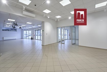 Na wynajem przestronny lokal handlowy 300 m² z witryną i parkingiem lokal użytkowy Łódź