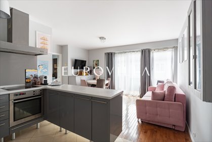 Przytulne 44 m² z basenem i garażem - polecam! mieszkanie Józefosław, Narcyzów
