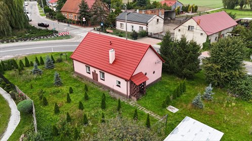 Do sprzedania urokliwy dom 57 m² z dużym ogrodem 952 m² w Orchowie dom Orchowo, Księdza Nikodema Siega