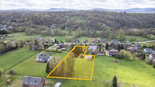 Polecam atrakcyjną działkę 4950 m² w Sieprawiu z domem i pełnym uzbrojeniem działka Siepraw, Lipowa