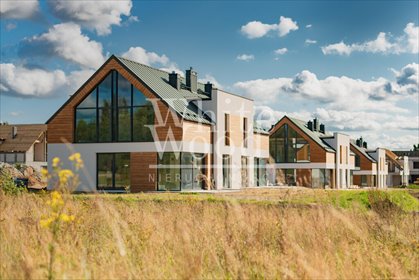 Nowoczesny dom bliźniak z garażem i energią odnawialną dom Tuchom, Tęczowa