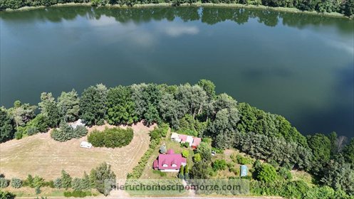 Do sprzedania dom nad jeziorem z prywatnym dostępem i ogrodem dom Czarmuń