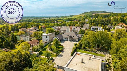 Rezydencja 347 m² z antresolą i kominkiem dom Gródków