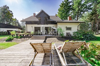 Polecam przestronny dom 200 m² z ogrodem, oczkiem wodnym i garażem dom Balcerów