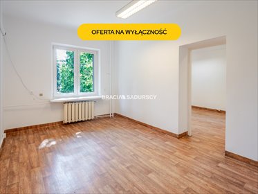 Przestronne biuro 134 m² z 6 pokojami, parkingiem i monitoringiem lokal użytkowy Kraków, Nowa Huta, Nowa Huta, Mrozowa