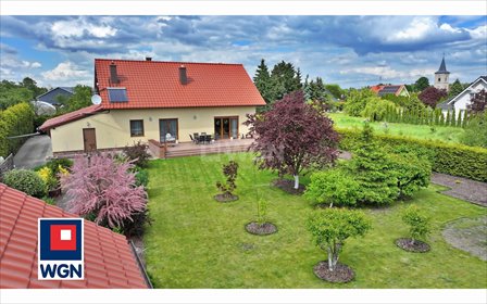 Przestronny dom 181 m2 w Wawrówie, gotowy do zamieszkania dom Wawrów, Sadowa