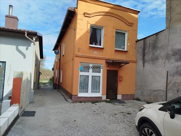 Kamienica z potencjałem inwestycyjnym, 2 mieszkania, remont dom Starogard Gdański, Chojnicka