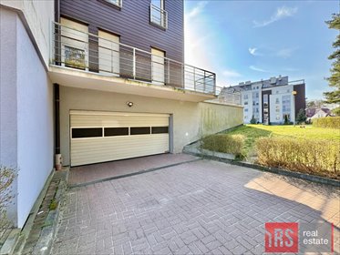 Garaż 22 m² z prądem na Osiedlu Leśnym, zamykany lokal użytkowy Zielona Góra, Leśne, Cisowa