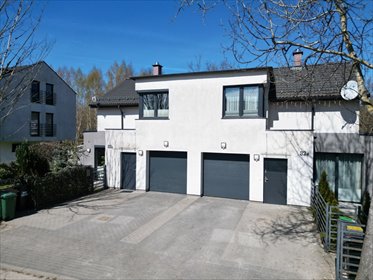 Urokliwy dom bliźniak z kominkiem, ogrodem i garażem dom Słupsk, Słupsk, Klonowa