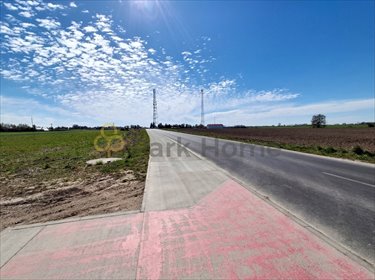 Przestronna działka 1530 m² z możliwością zabudowy w Damasławku działka Damasławek