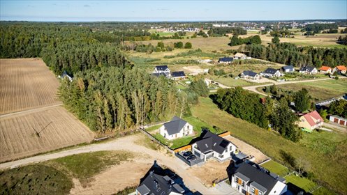Polecam nowoczesny dom 220 m² w Bojanie z lasem, pompą ciepła dom Bojano, Polarna