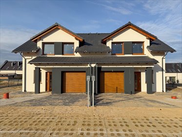 Nowoczesny bliźniak z garażem, 127 m², bez PCC dom Pępowo, Jana Trepczyka