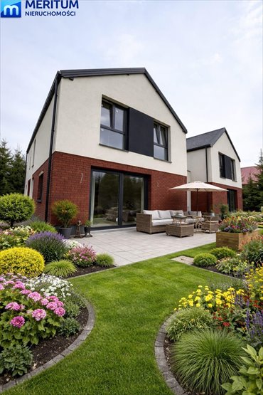 Nowoczesny bliźniak 161 m2 z rekuperacją i dużą działką dom Radonie