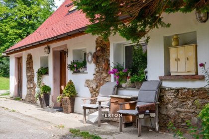 Urokliwy dom 140 m² na 2,35 ha z stawem i fotowoltaiką. dom Rościszów