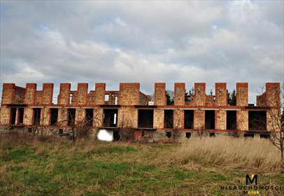 Do sprzedania działka wielorodzinna z budynkiem surowym działka Sarbia
