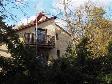 Urokliwy dom z dużą działką i 5 sypialniami dom Poddębie, Poddębie