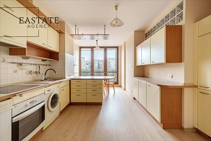 Przestronne 70 m² z ogrodem i potencjałem aranżacyjnym. mieszkanie Warszawa, Mokotów, Powsińska