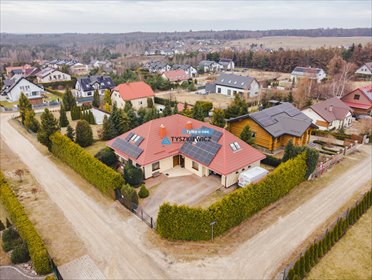 Przestronny dom 350 m² z ekologicznymi rozwiązaniami dom Zbychowo, Jeziorna