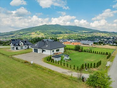 Sprzedam przestronny dom z widokiem i dochodem w Mszanie Dolnej dom Mszana Dolna, Kazimierza Wielkiego
