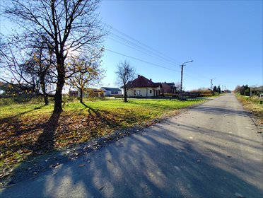 Polecam działkę 2194 m² z mediami, asfalt, blisko Puław działka Końskowola