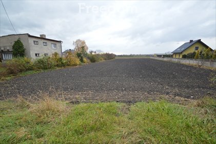 Działka budowlana 1864 m² z mediami, spokojna okolica działka Opole