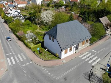 Dom w centrum Połczyna-Zdroju (54 m², garaż, piwnica) dom Połczyn-Zdrój, Chrobrego
