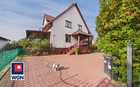 Na sprzedaż przestronny dom 150 m² z kominkiem i ogrodem dom Radzyń, Polna